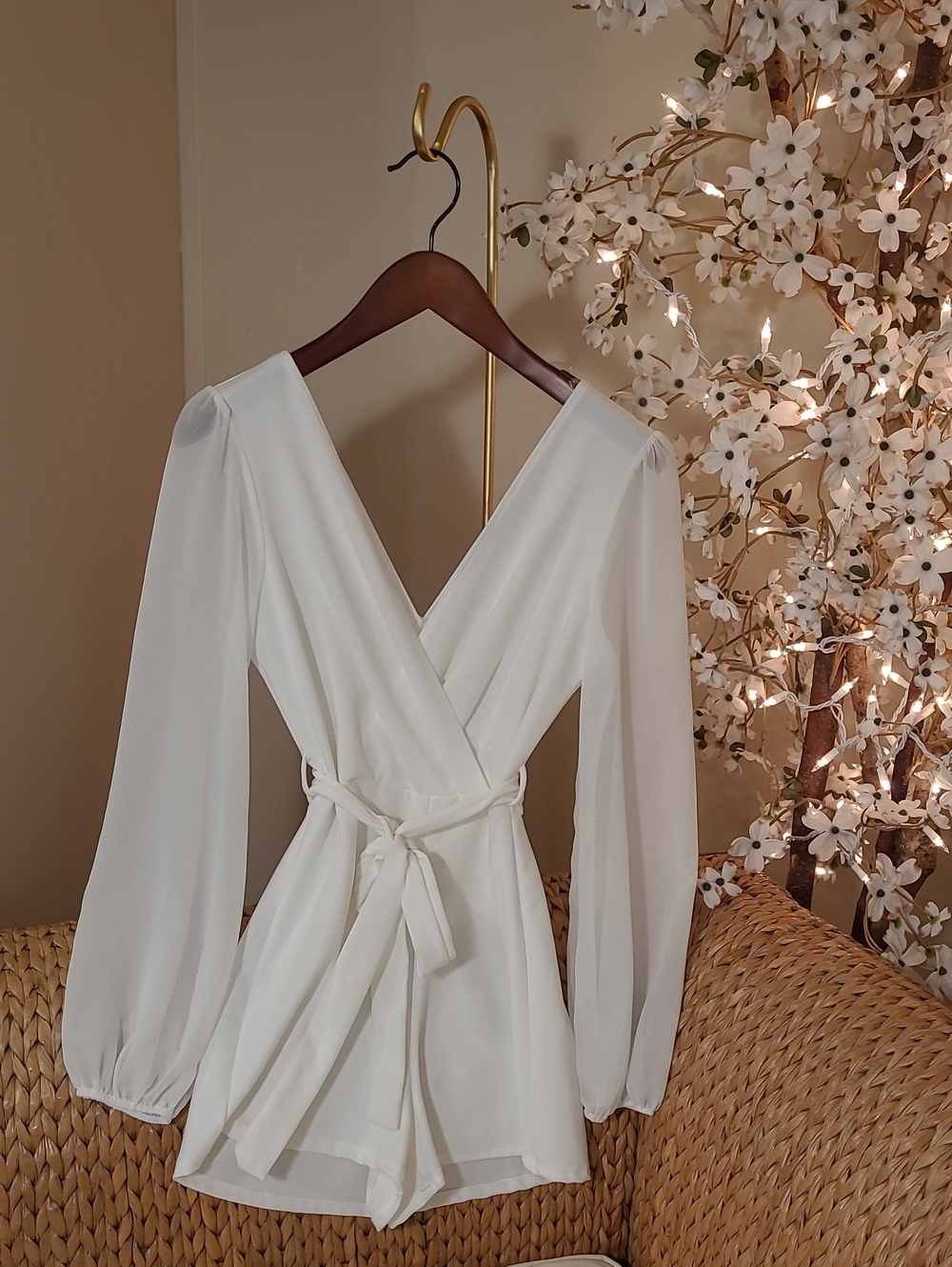 Elegant Ivory/White Dressy Romper NWOT
